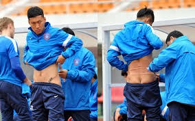 胜同曦更衣室！邱彪克里斯通道迎接全队