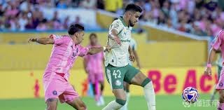 电竞周热点丨2025无畏契约巴黎全球冠军赛正式开赛；重庆狼队获得2025年使命召唤大师杯冠军