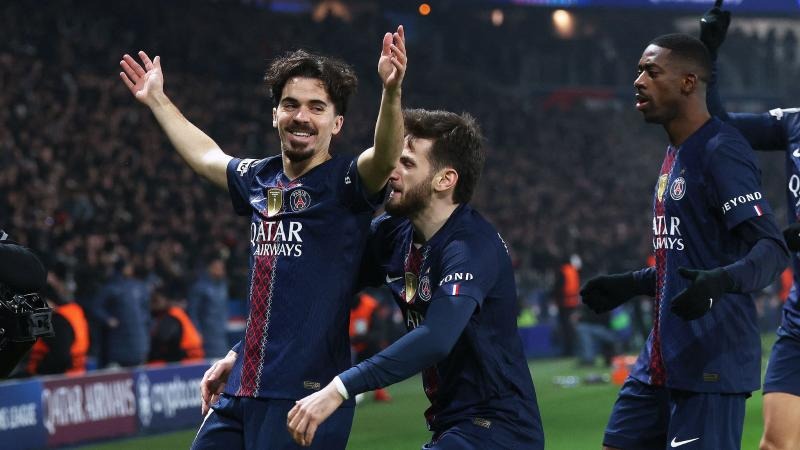 西媒：巴萨正寻找5月份国家德比球衣的联名对象，歌手霉霉成首选