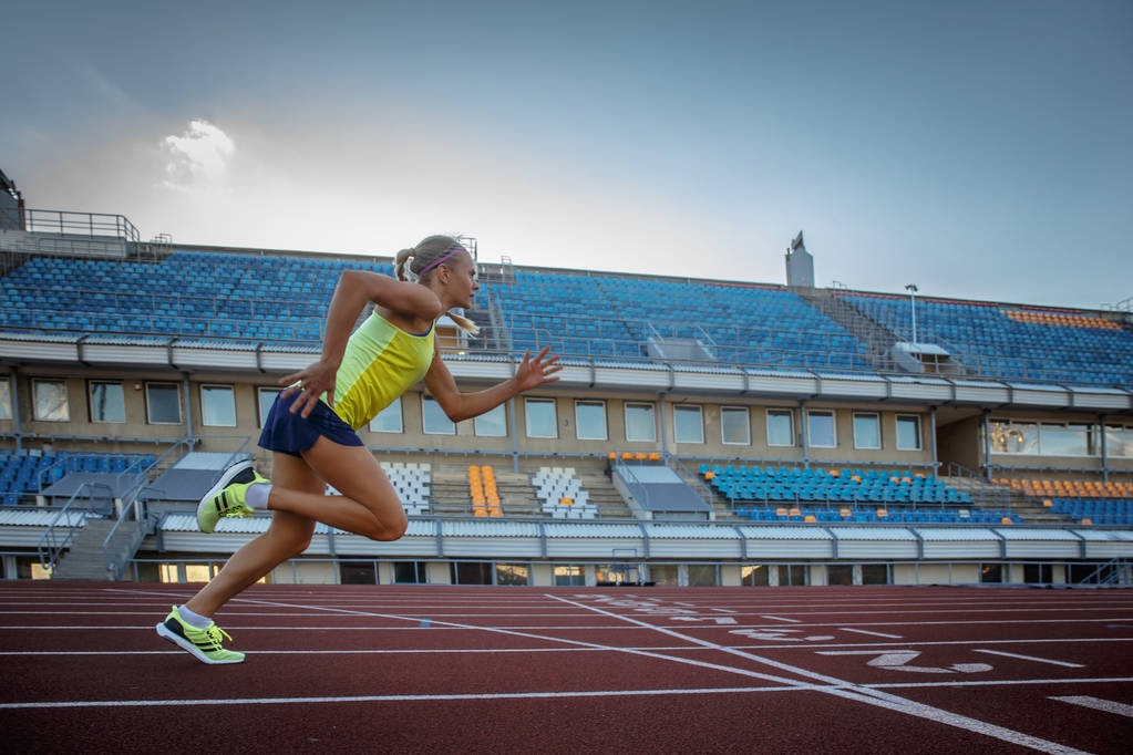 科尔：库里的伤势并未进一步恶化，这无疑让我们松了口气